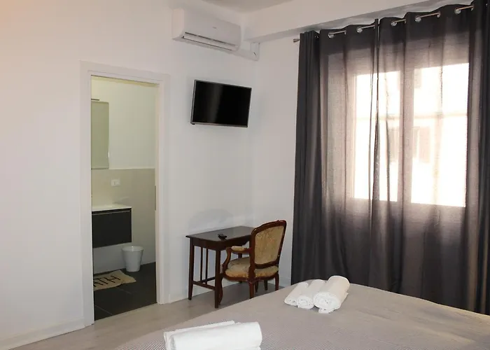 Cultroma Roof Garden 3*